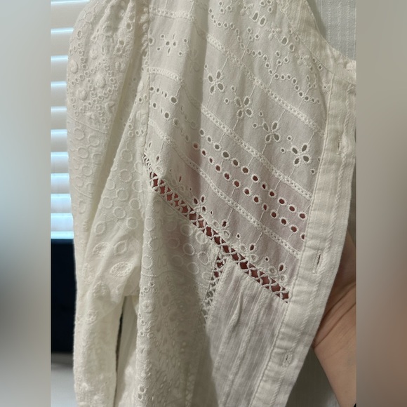 ZARA White Blouse with Buttons, Size M, Excellent Condition! - Picture 6 of 8